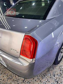 کرایسلەر 300